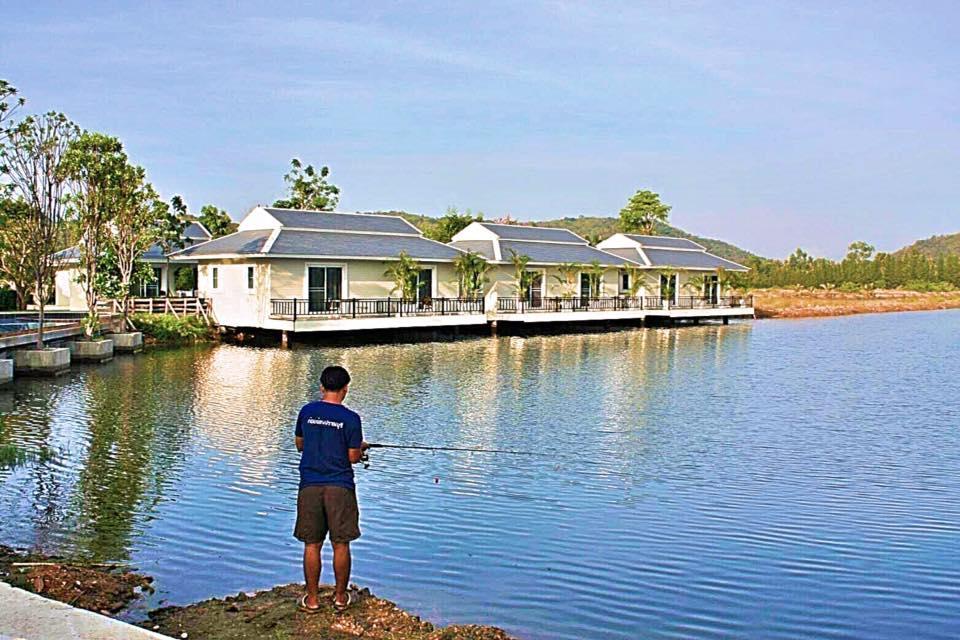 The Lake Hill Resort Pran Buri Exteriör bild