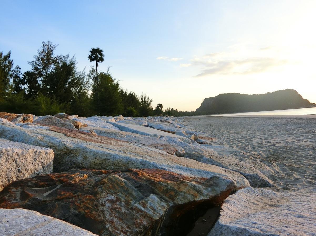 The Lake Hill Resort Pran Buri Exteriör bild