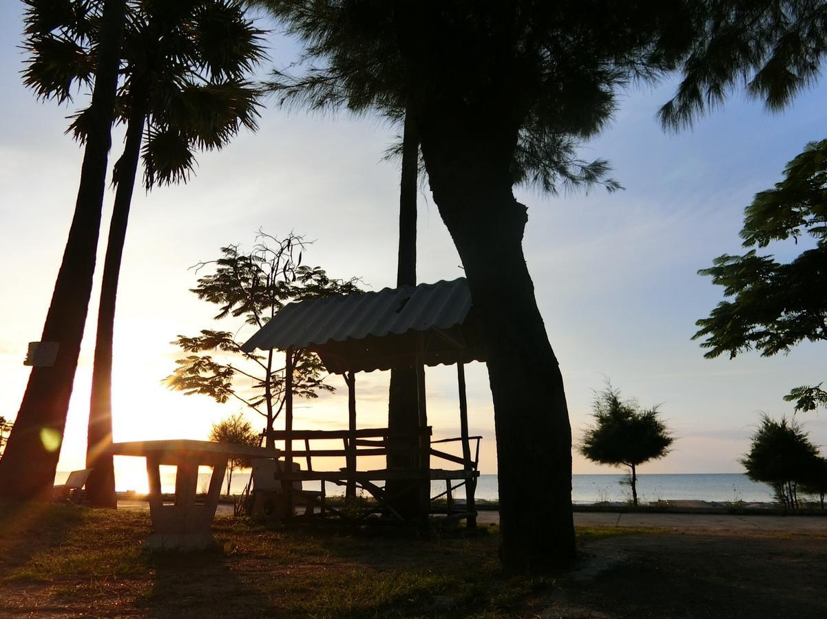 The Lake Hill Resort Pran Buri Exteriör bild