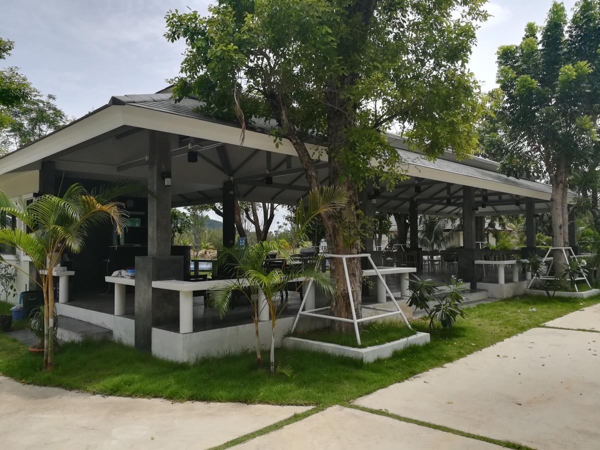 The Lake Hill Resort Pran Buri Exteriör bild